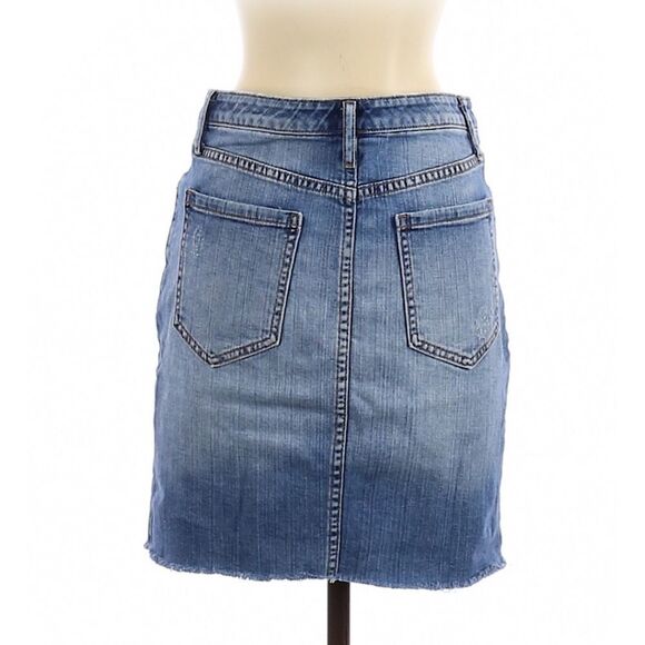 Banana Republic Frayed Denim Skirt - Picture 3 of 5